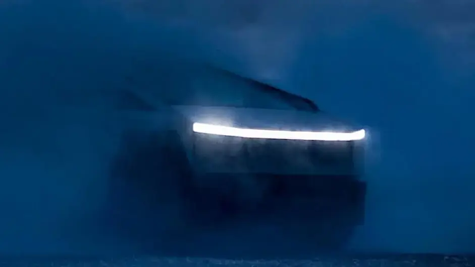 Tesla’ya Far Şoku: Yaklaşık 20 Bin Araç Geri Çağrılıyor resim